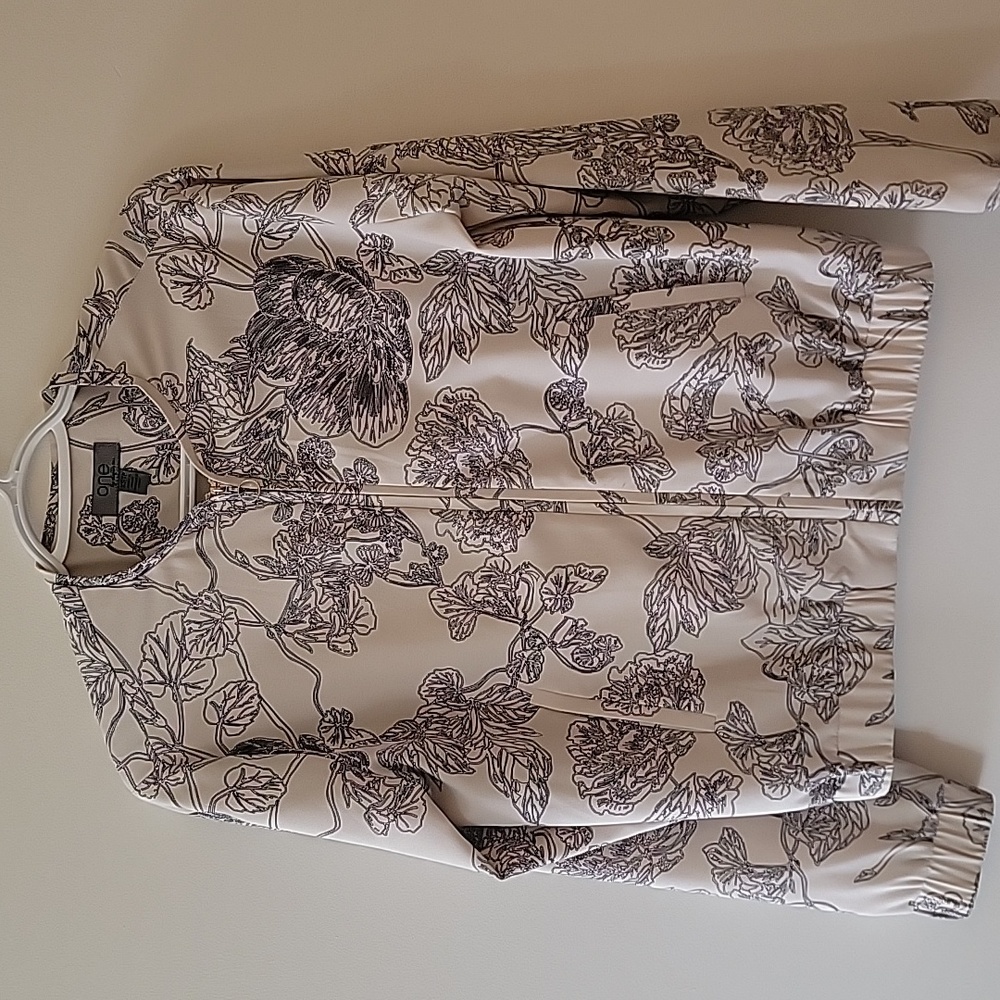 Tan & black floral zip-up jacket